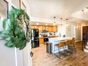 Interior - 193 Range (Breckenridge)