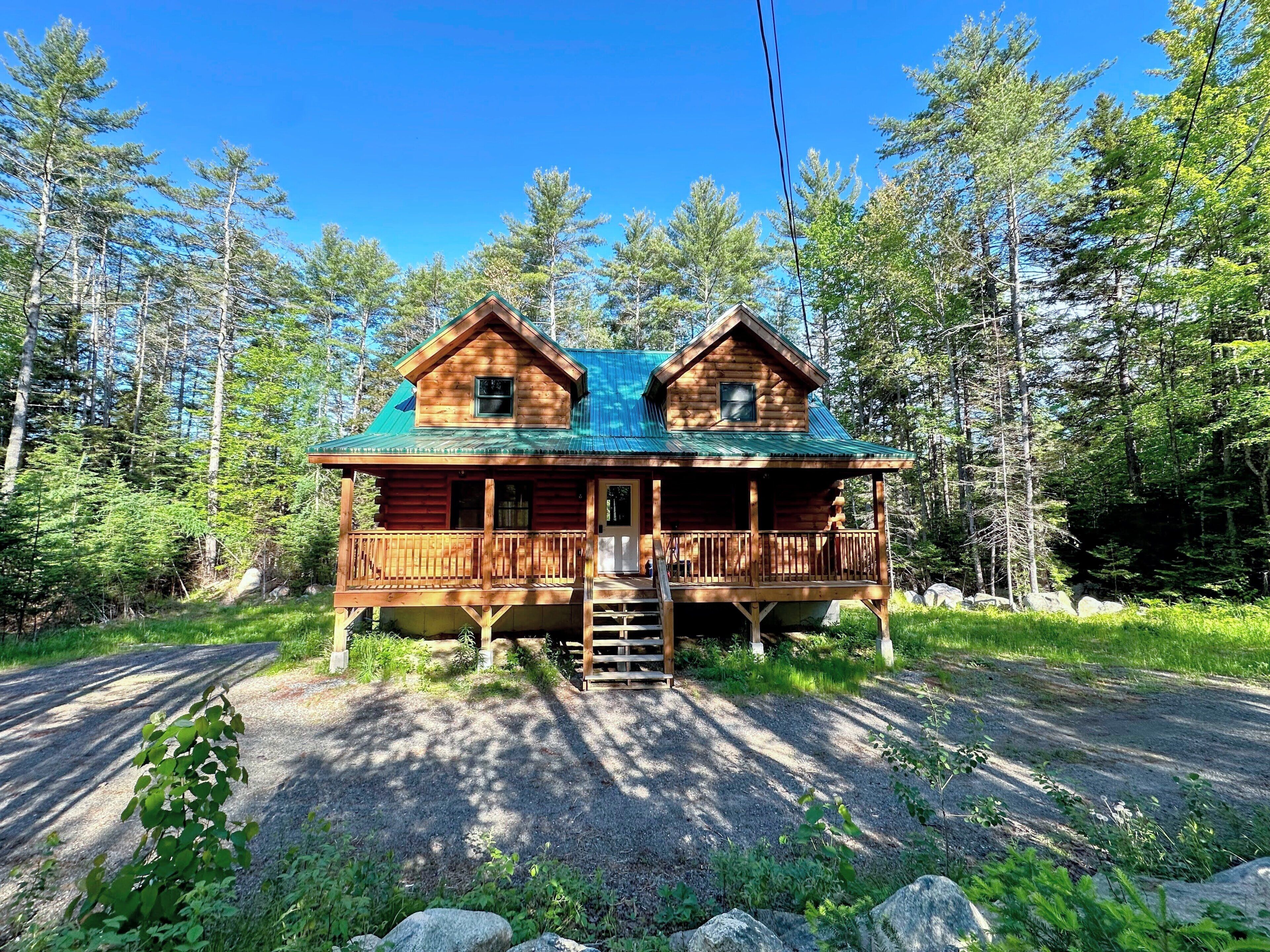 Chalet (3 Bedrooms) | Front of property