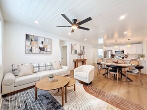 Interior - 3716 7th Ave W (Bradenton)
