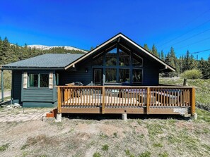 Interior - Mountain View Cabin Near Trails & Slopes (Breckenridge)