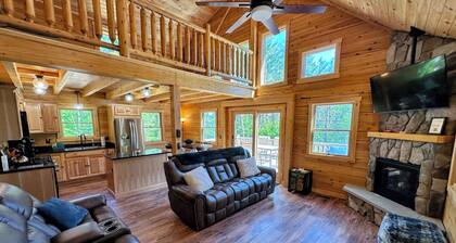 73R 73R Brand new log Home on Quiet Side
