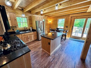 Interior - 73R 73R Brand new log Home on Quiet Side (Bethlehem)