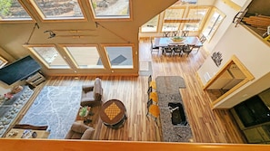 Interior - Aspen Place River Access & Ping Pong (Bend)