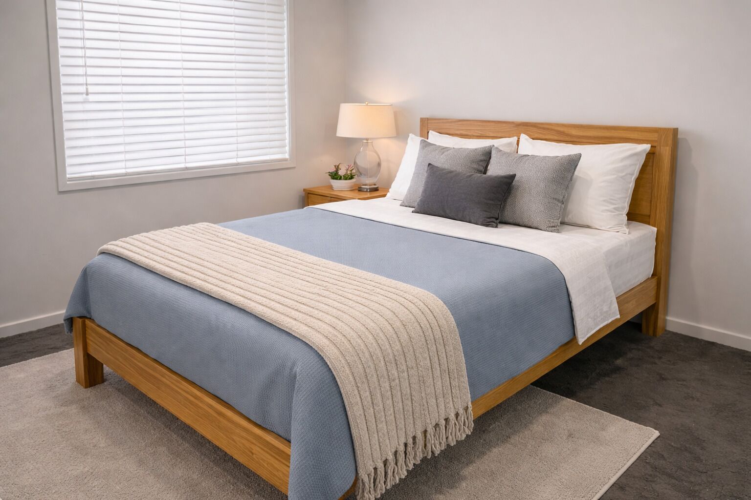 5 bedrooms, iron/ironing board, free WiFi, bed sheets