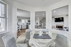 Interior - 1650 N Fletcher Ave (Fernandina Beach)