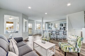 House (4 Bedrooms) | Interior - 1650 N Fletcher Ave (Fernandina Beach)