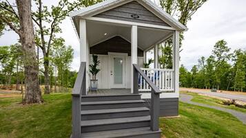 House (1 Bedroom) | Interior