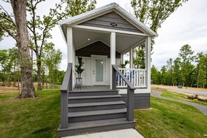 House (1 Bedroom) | Interior - Adam & Shirley's Place 109 (Dover)