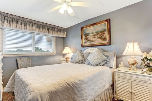 210 Oceans of Amelia