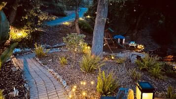 ํ์ฐ์ค (4 Bedrooms) | ๋ด๋ถ