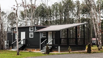 House (1 Bedroom) | Front of property