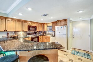 Interior - B7 Amelia South (Fernandina Beach)