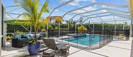 House (4 Bedrooms) | Front of property