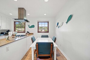 Interior - Little Beach House (Fort Walton Beach)