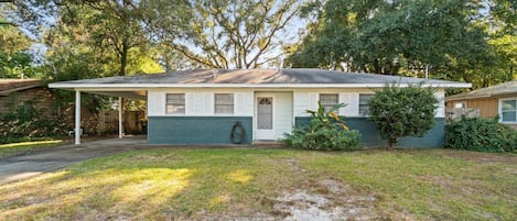 House (3 Bedrooms) | Front of property