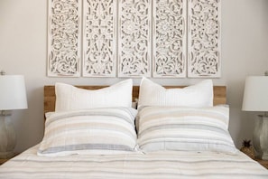 Interior - Spacious Pet Friendly - 7 Miles to Eagle Mountain Lake (Fort Worth)