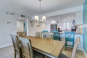 Interior - E4 Amelia South (Fernandina Beach)