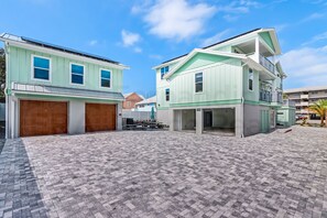 Interior - Brand New Build Dog Friendly Close to Ocean! Above Garage Condo 5631 (Fernandina Beach)