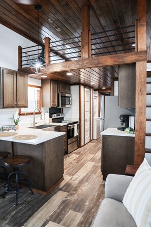 House (1 Bedroom) | Interior - Joanie's Place 120 PGL (Dover)