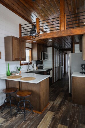 House (1 Bedroom) | Interior - Joanie's Place 120 PGL (Dover)