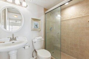 Interior - J1 Amelia South (Fernandina Beach)
