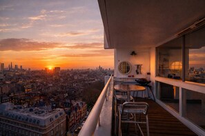 Apartment, Smoking | 2 bedrooms - 2BR Marylebone Home - Beautiful Views Balcony (London)