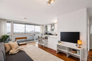 House, Smoking | 2 bedrooms - 2BR Marylebone Home - Beautiful Views Balcony (London)