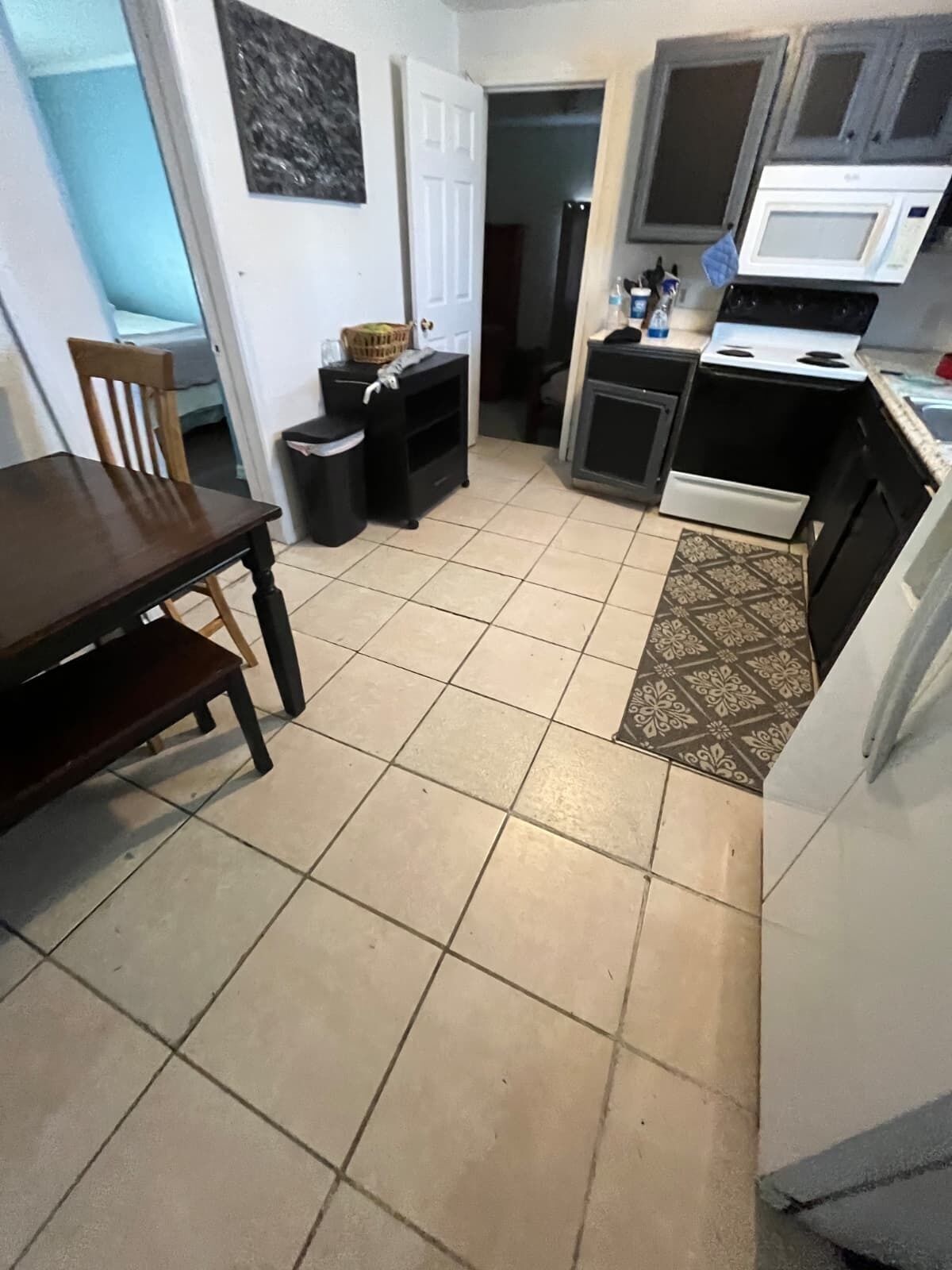 Strykjärn/strykbräda, internet och sängkläder