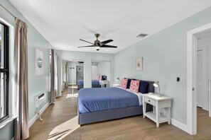 Iron/ironing board, WiFi, bed sheets - Jupiter Fun Family Heated Pool Home Fire Pit (Jupiter)