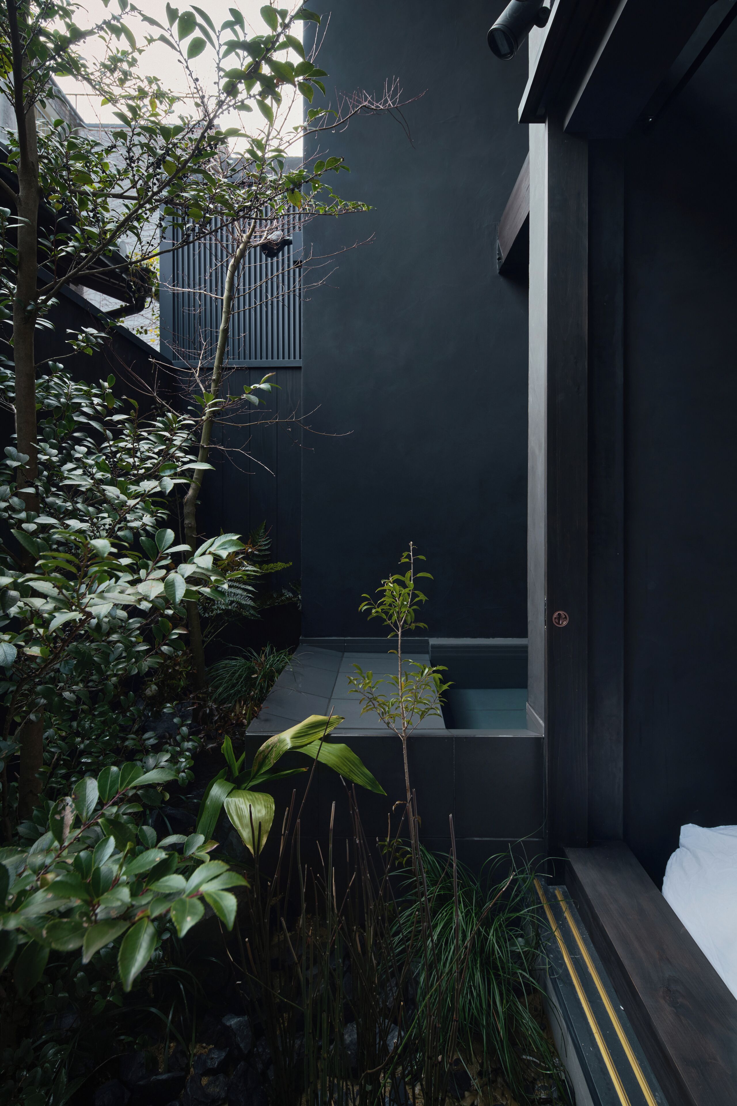 Apartment, Private Bathroom, City View | Bathroom | Separate bathtub and shower, free toiletries, hair dryer, slippers