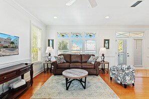 Smart TV - Paradise Found - Gorgeous 4BR Lagoon View Beach House w\ Fishing Pier (Gulf Shores)