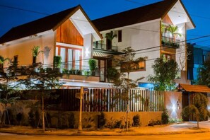 Unclassified image, 2 of 18, button - Sila Ananda 6BRs Pool Villa Dao Xanh Island Da Nang (Da Nang)