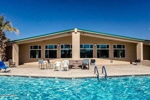 Interior - Picture Perfect at Sam's Beachcomber! (Lake Havasu City)