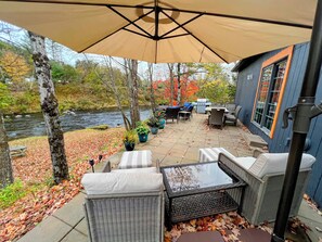 Interior - 37pa Superbly Appointed Riverfront Home in Littleton! Skiing, Hiking, Firepit, wif (Littleton)