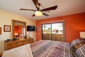 Interior - Sweet Town Home on the Island (Lake Havasu City)