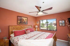 Interior - Sweet Town Home on the Island (Lake Havasu City)