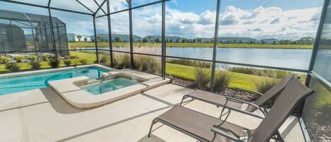 House (5 Bedrooms) | Front of property