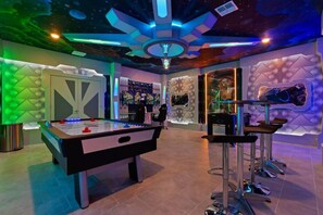 Villa (Multiple Bedrooms) | Interior
