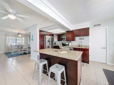 Interior. Largo Pool House and Firepit