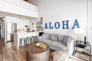 Interior - Maalaea Banyans 411 (Wailuku)