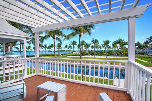 Waterfront Luxury Villa 19 With Sunset Views and Boat Slip