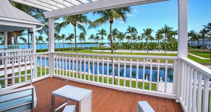 Waterfront Luxury Villa 19 With Sunset Views and Boat Slip