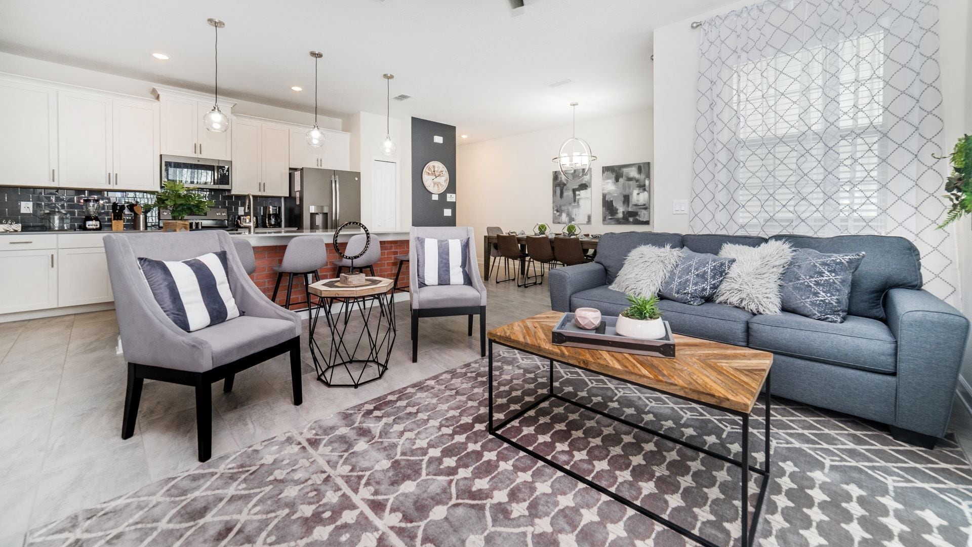 Villa (4 Bedrooms) | Front of property