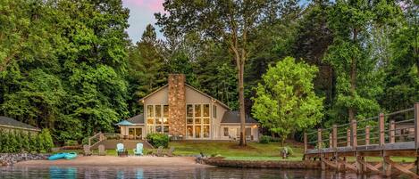 Casa (Multiple Bedrooms) | Interior