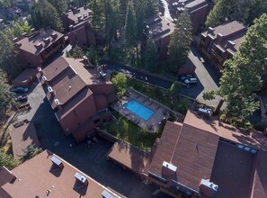 Interior - Walk to Canyon Lodge! Ski Back! Modern Space (Mammoth Lakes)