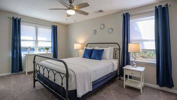 4 dormitoris, planxa i posts de planxar i roba de llit