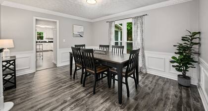 1356 Velvet Creek Glen, Marietta