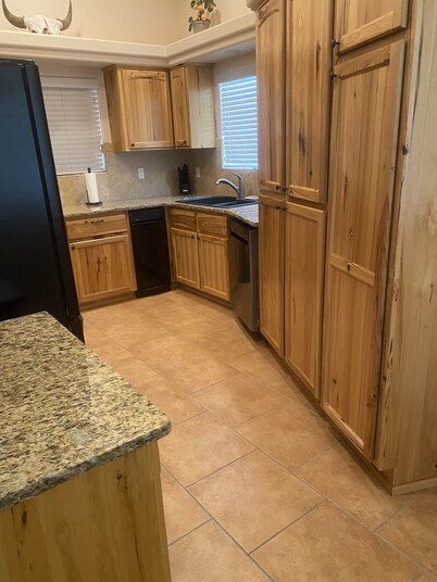 Shoshone Lower Unit With Lake and Pool Views