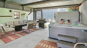Baignoire à remous extérieure