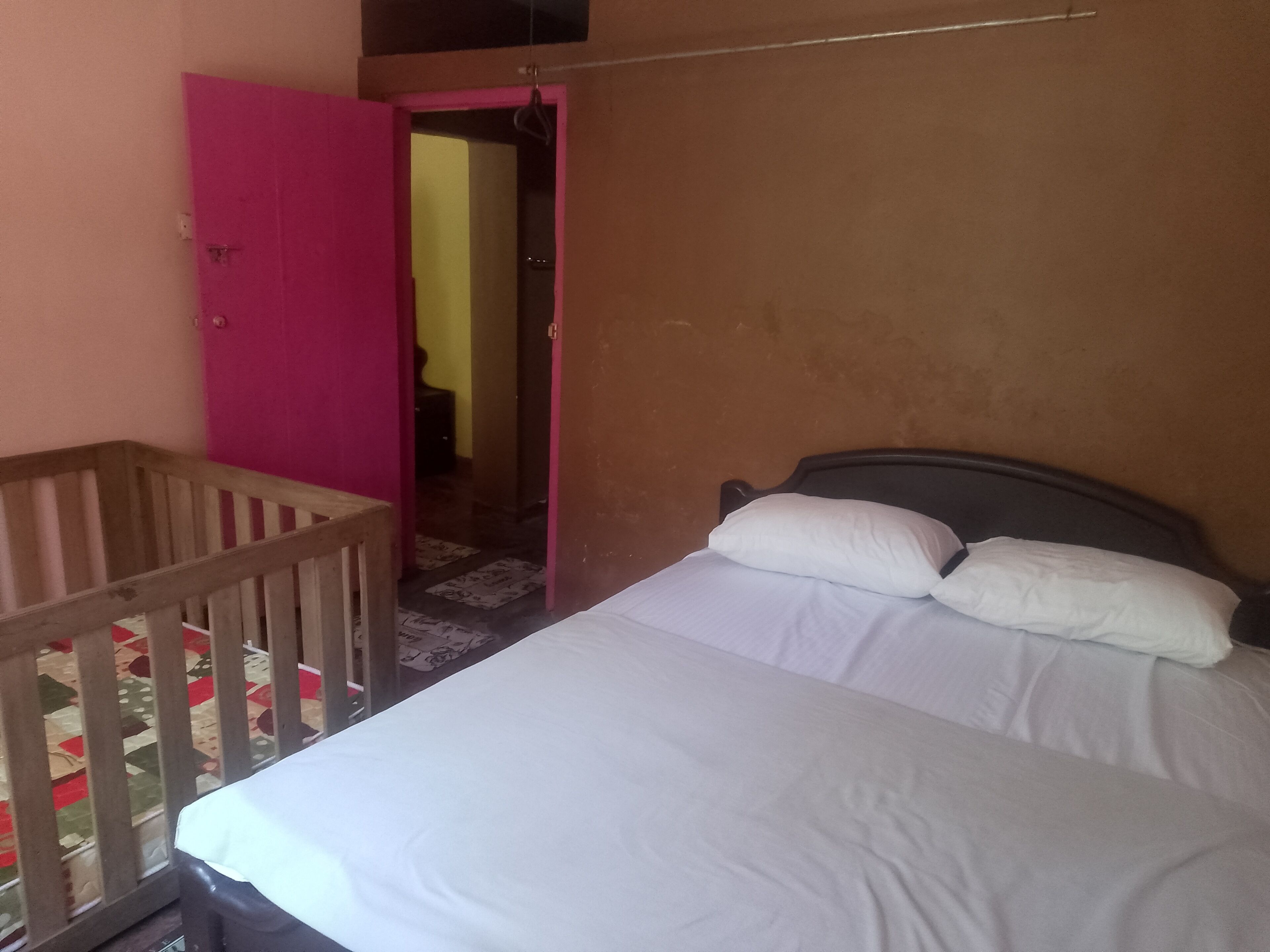 2 bedrooms, iron/ironing board, WiFi (free), bed sheets